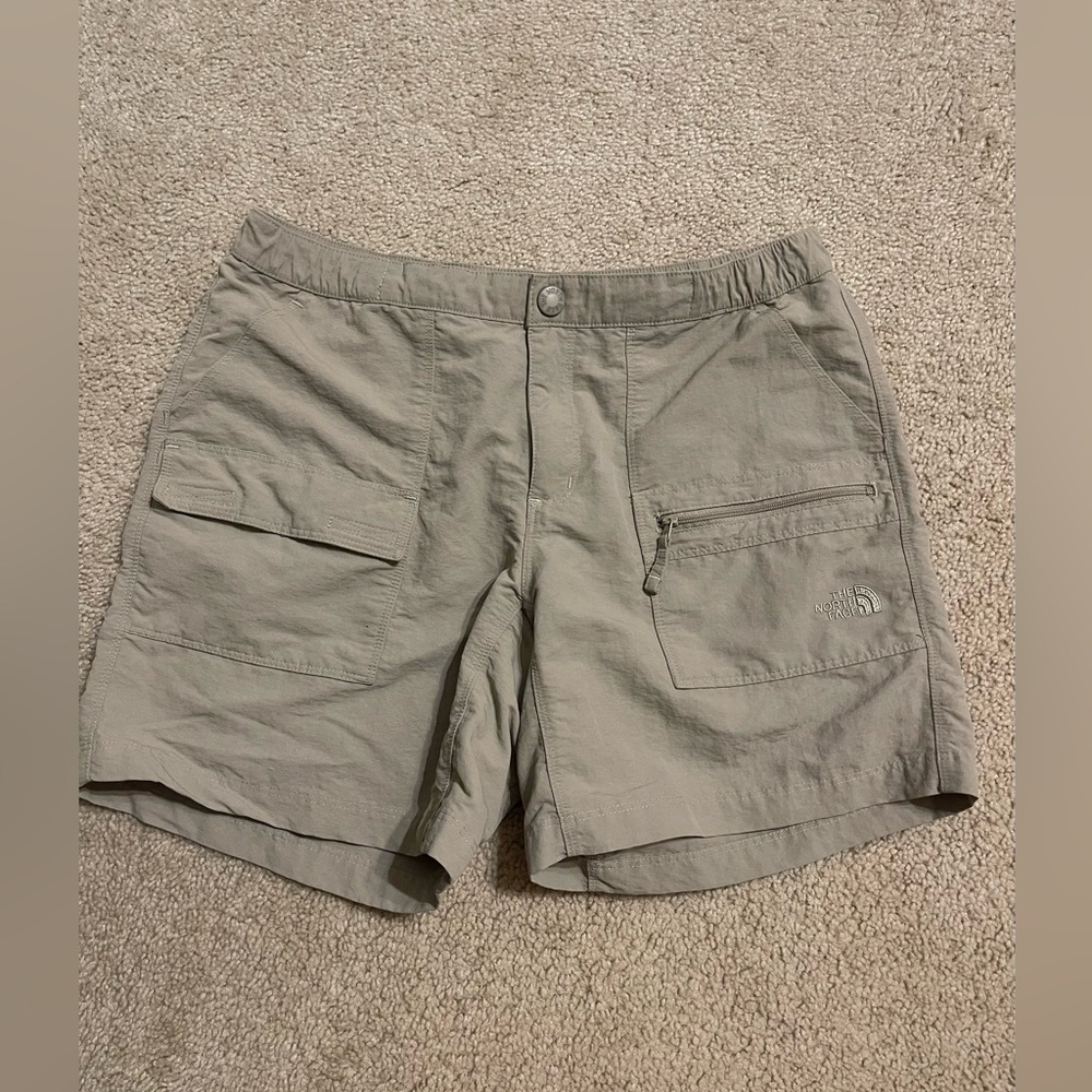 Women’s Northface shorts